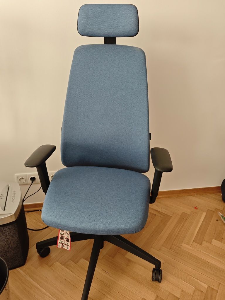 Krzesło biurowe intersthul Every