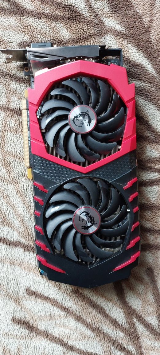 Видеокарта MSI Gaming Radeon RX 470 8GB , питание 8 пин
Была почищена