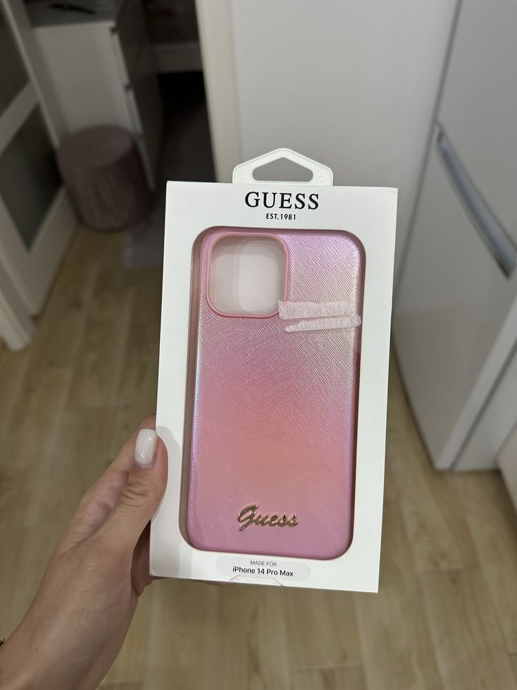 case iphone 14 pro max etui guess rozowe nowe