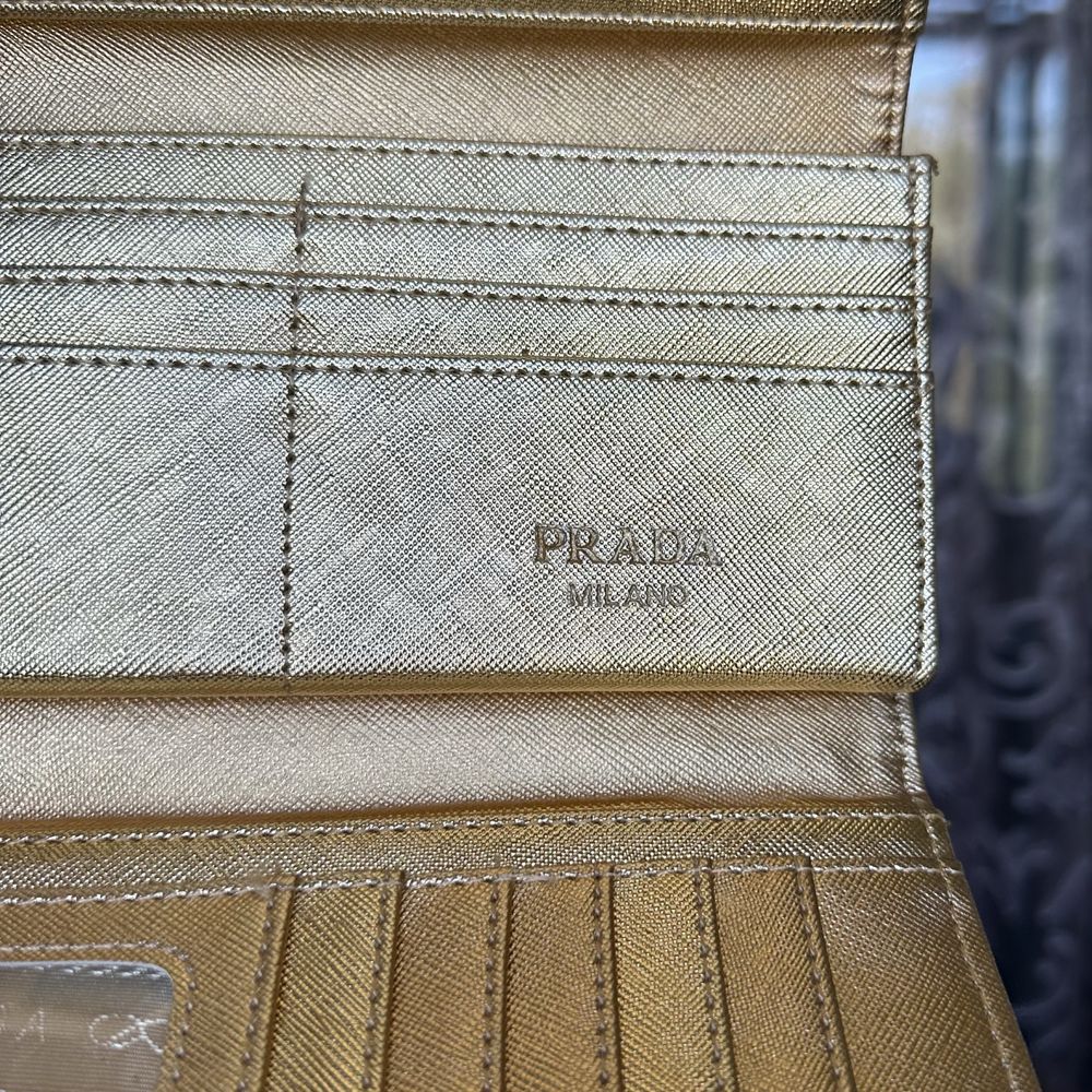 Гаманець жіночий Prada
