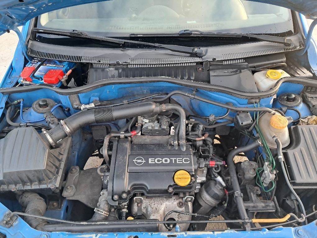 Opel Corsa C bez rdzy doinwestowany