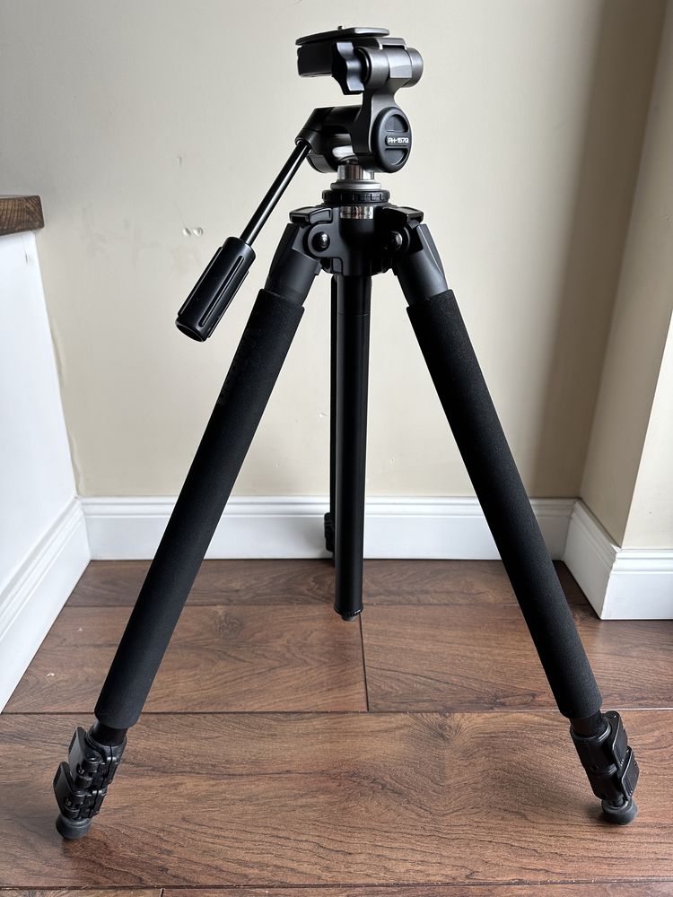 Statyw Velbon Sherpa Pro CF-635 + głowica PH-157Q