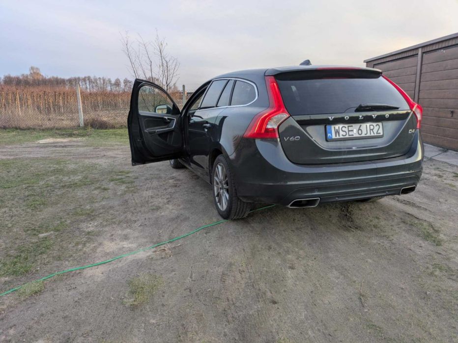 Volvo V60 D4 2016