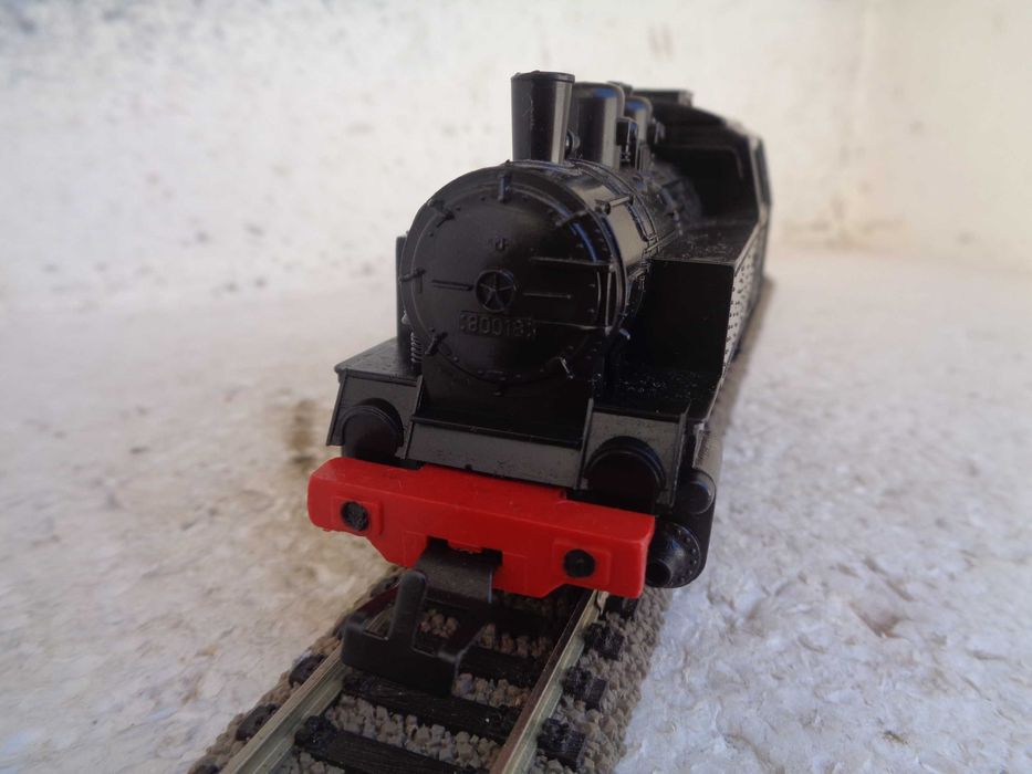 1:87 PIKO Locomotiva a vapor BR 80 comboio