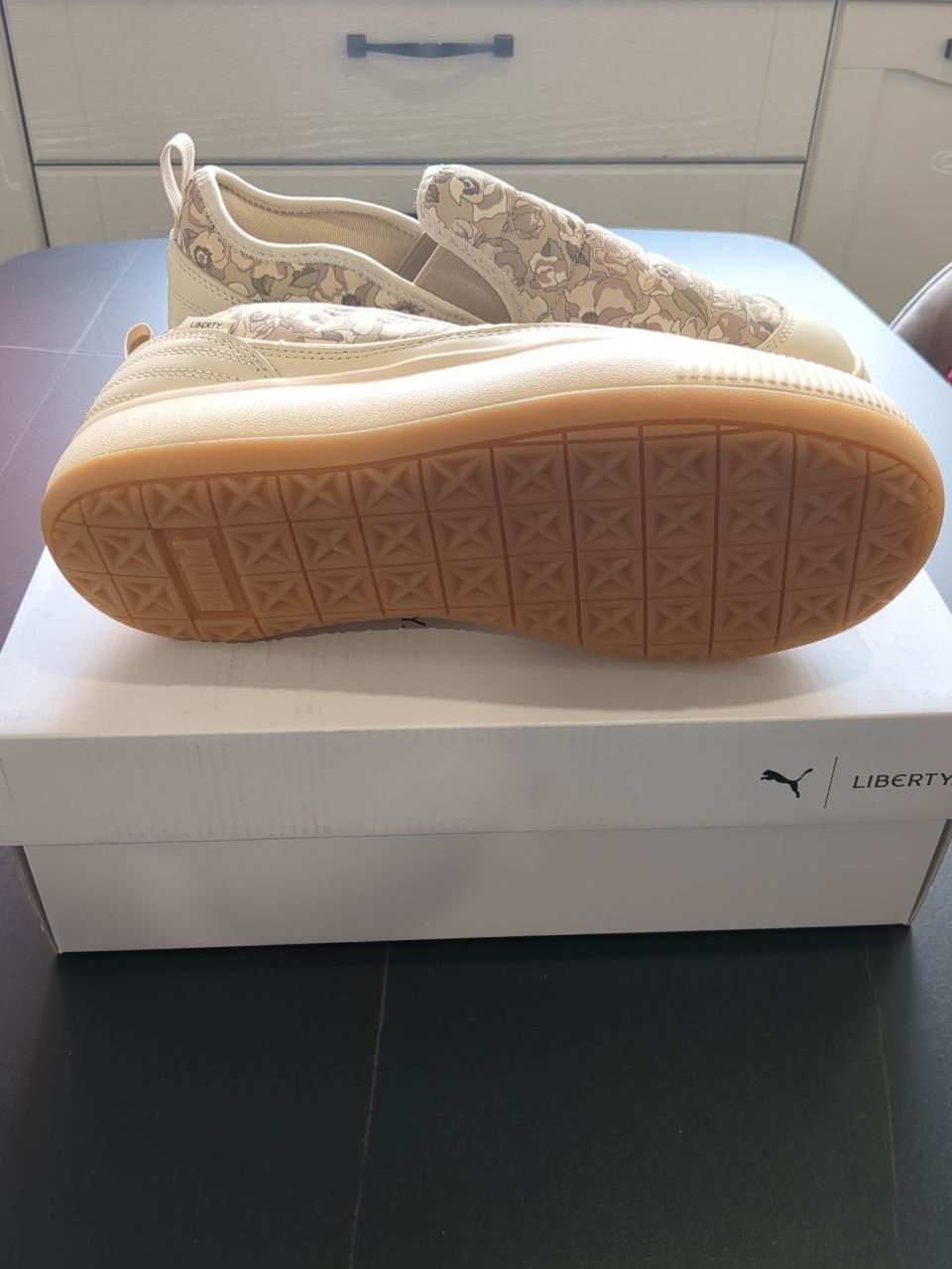 Сліпони Puma X Liberty Suede Mayu Slip-On Sneakers.