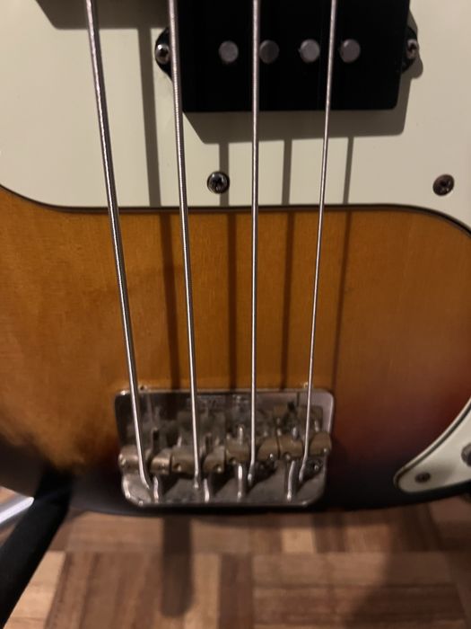 Baixo precision vintage Icon series v4