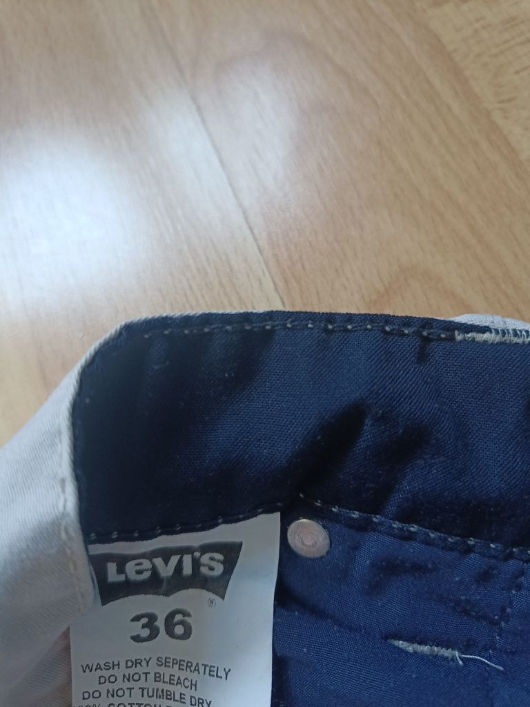 Spodenki Levi's rozm. 36/38