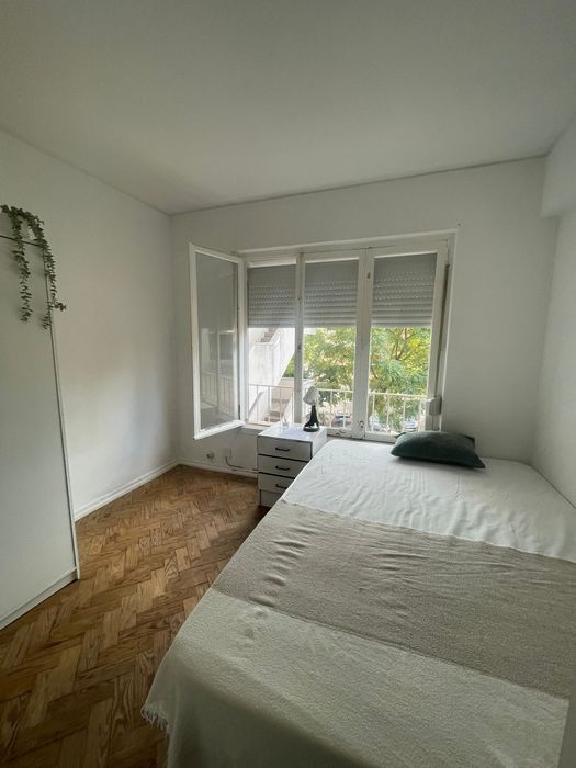 Quarto casal s/caução Olivais Sul