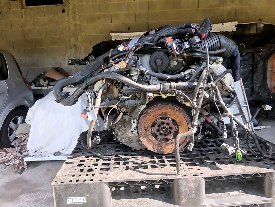 Motor Audi V8 330hp