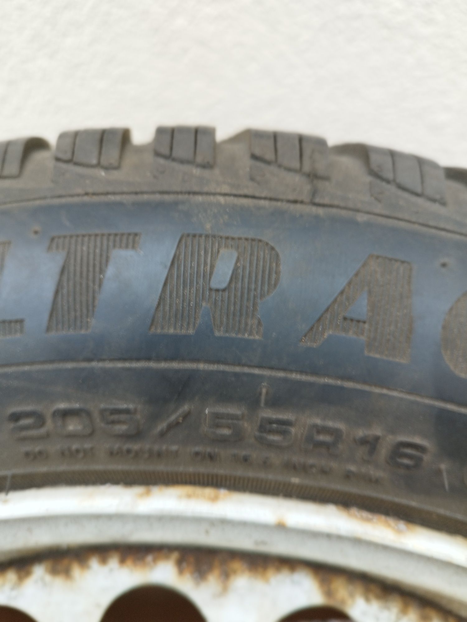 Opony na felgach stalowych R16 Mercedes