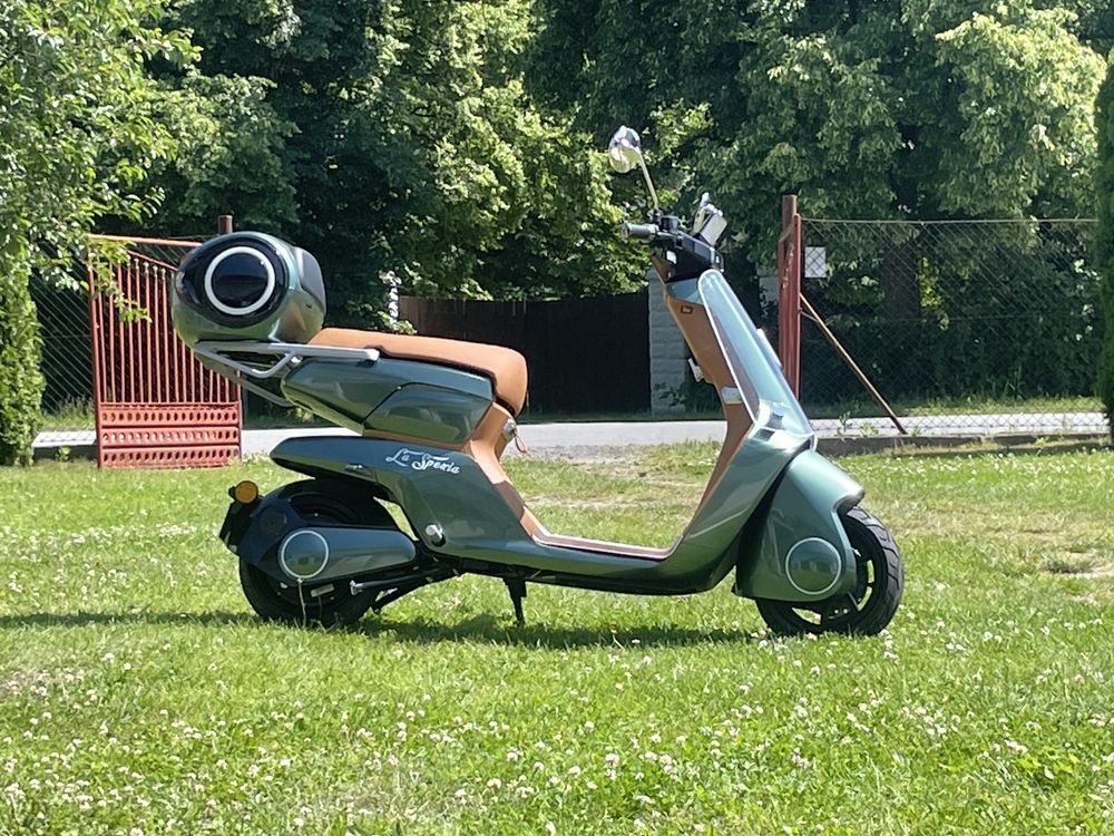 Skuter elektryczny 55KG 900W  45KM/H MACERTO LA SPEZIA
