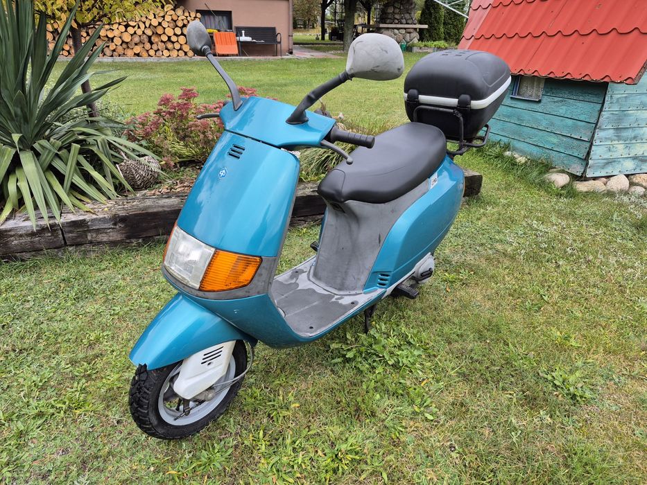 Skuter Piaggio Sfera 50 2T
