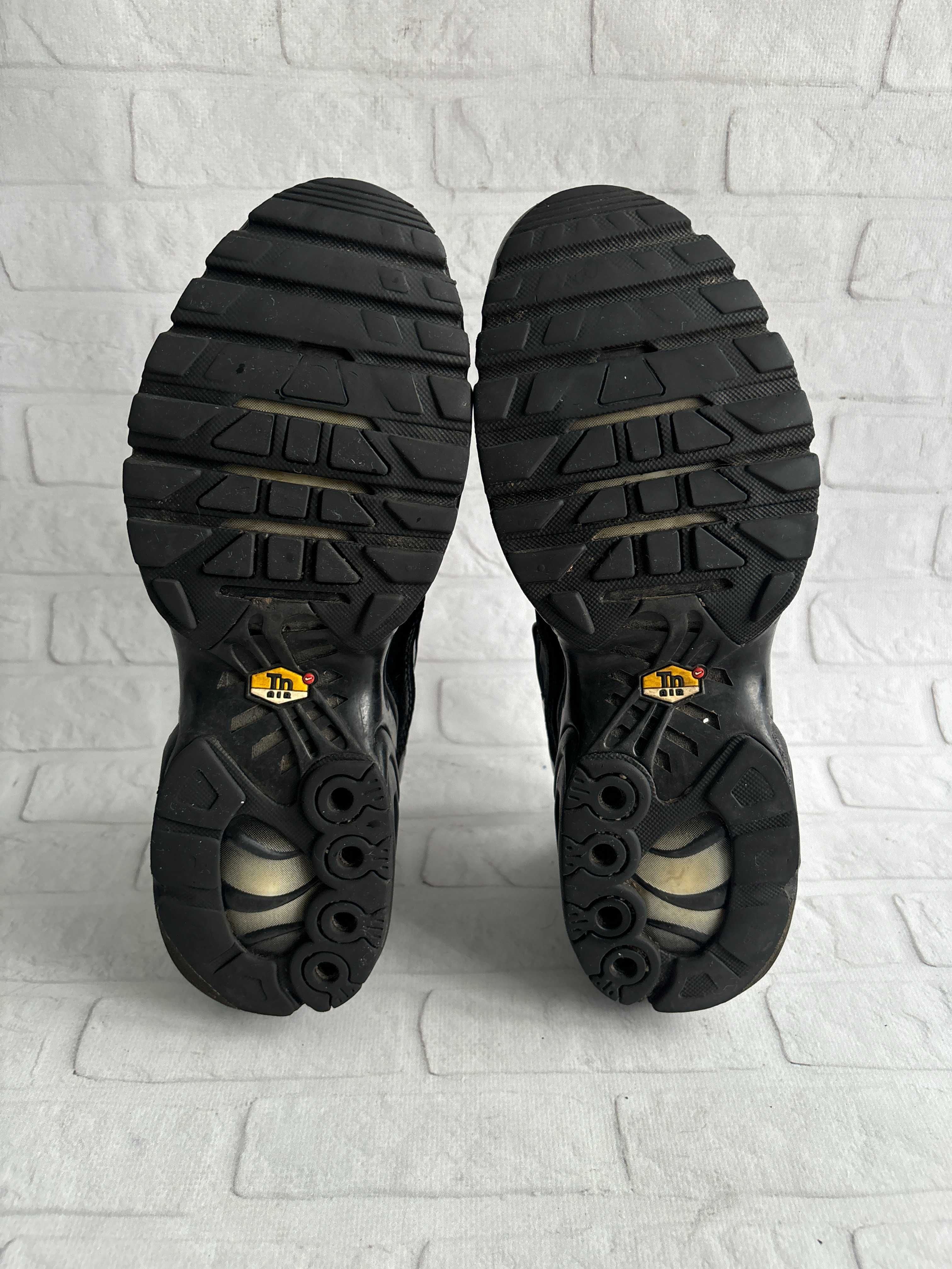 Чорні Кросівки Nike TN Air Max Plus Triple Black 41 Кроссовки Оригінал
