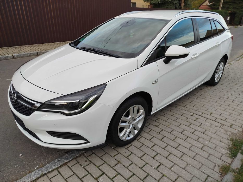 Opel Astra 1.4T 127tkm super stan z Niemiec