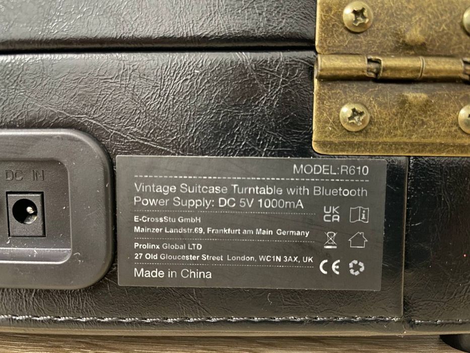 вініловий програвач Trynnay Turntable R610 в стилі ретро-валізи