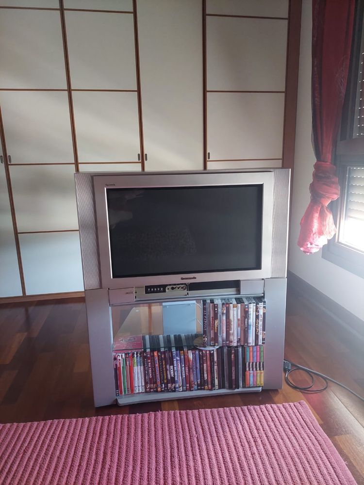 Tv Panasonic ( em funcionamento)