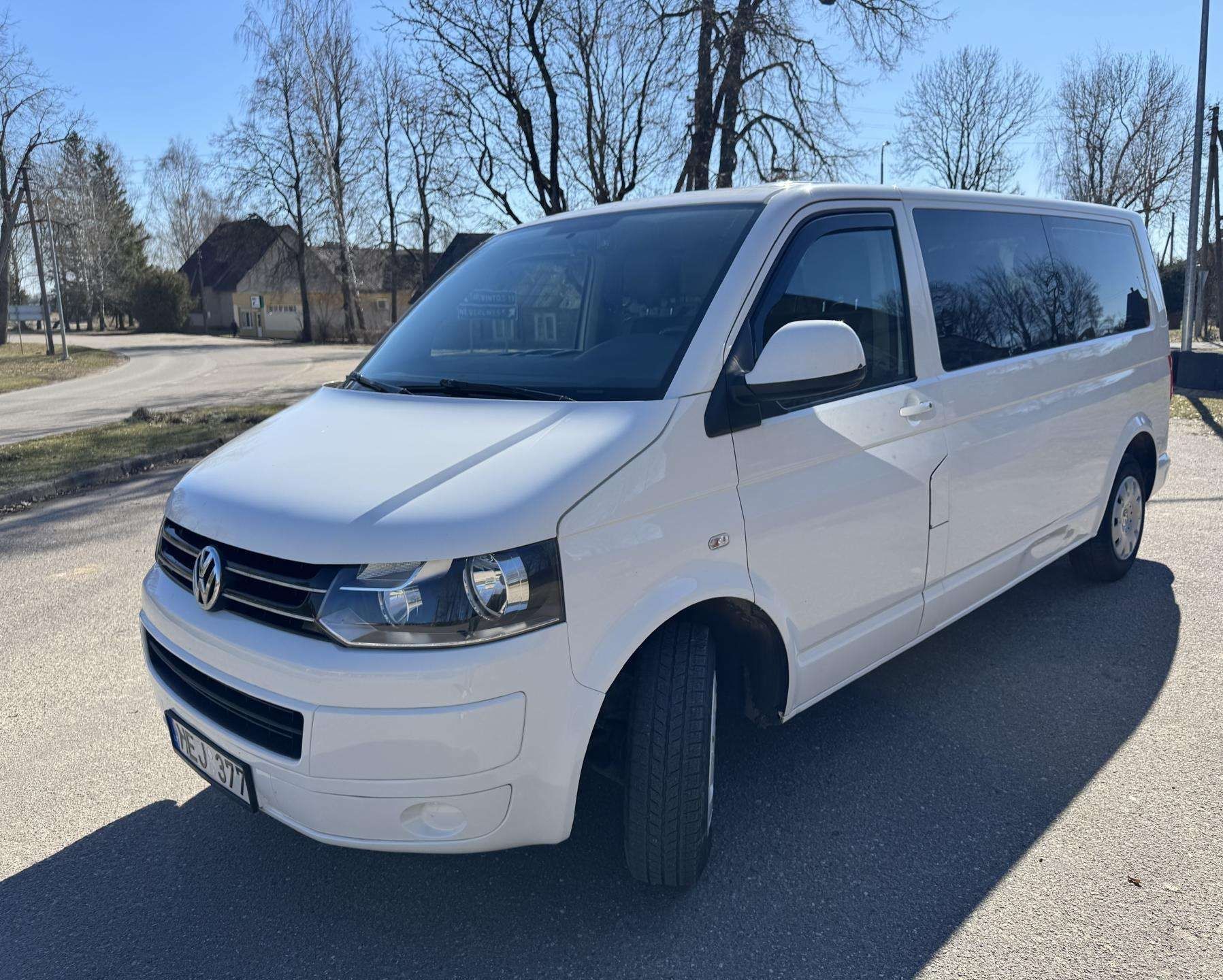 Volkswagen Caravelle 2014
2.0 l., Минивэн