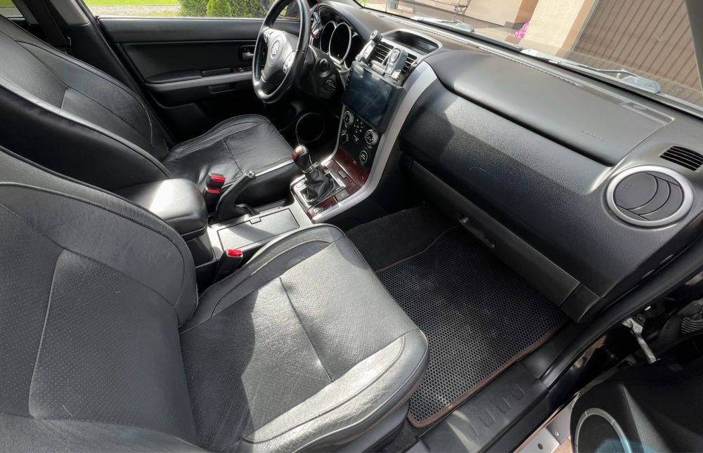 Suzuki grand vitara 1.9 ddis 4x4  bdb stan !