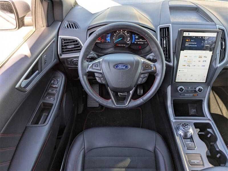 2022 Ford Edge ST-Line