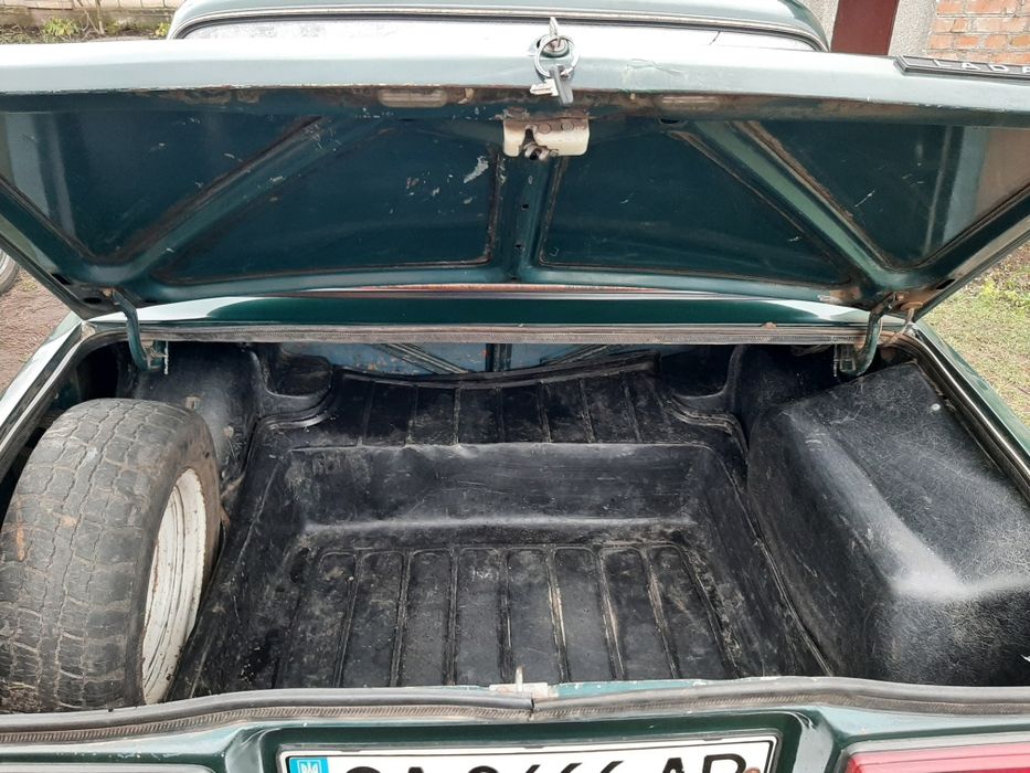 Продам Ваз 2107 бензин