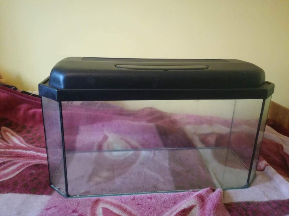 Sprzedam akwarium/terrarium 78l