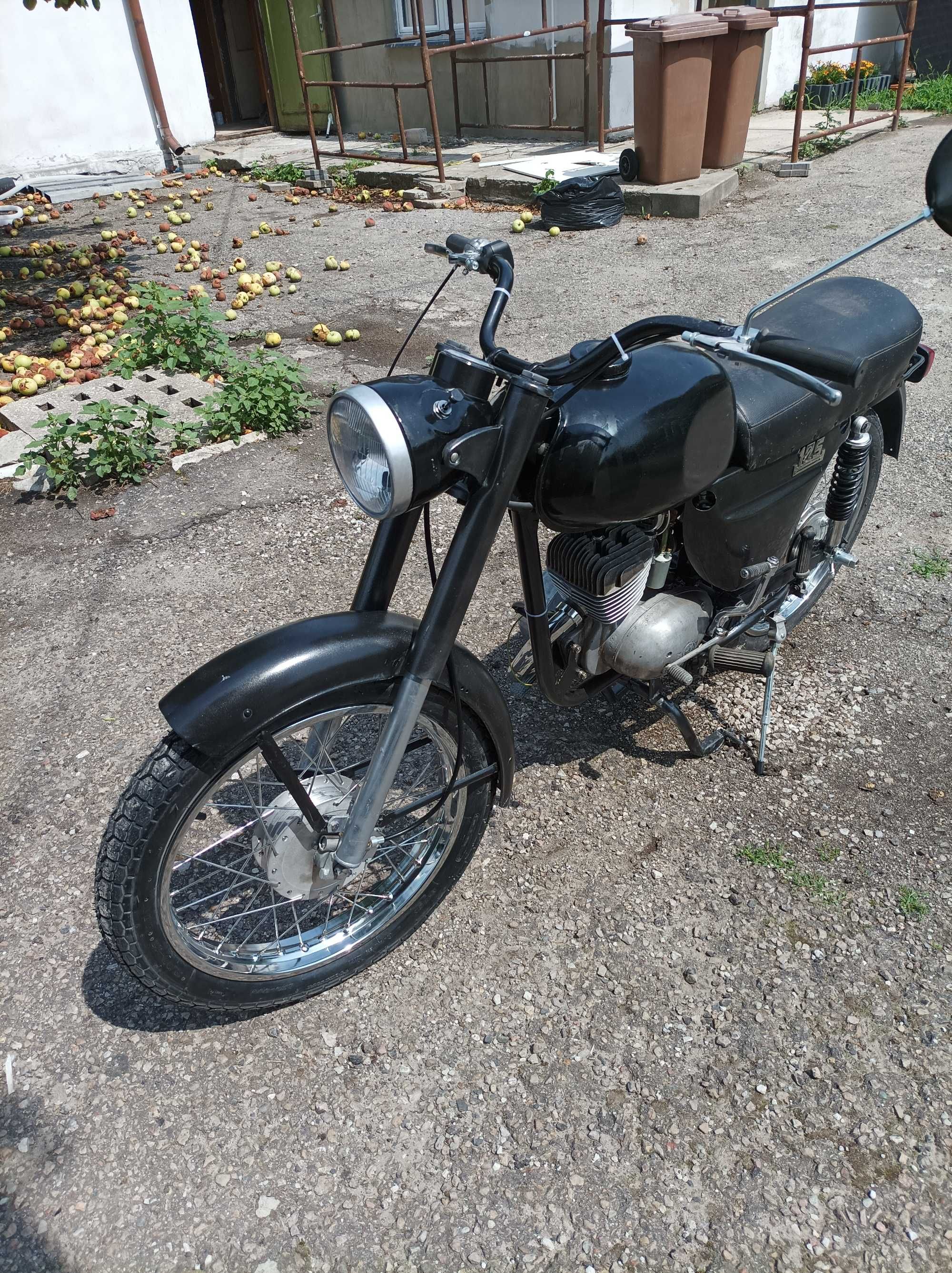 WSK 125 M06B3 – 1975 r. – po renowacji, do dokończenia