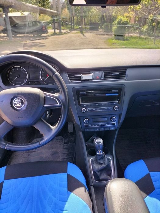 Продам свою шкоду рапид