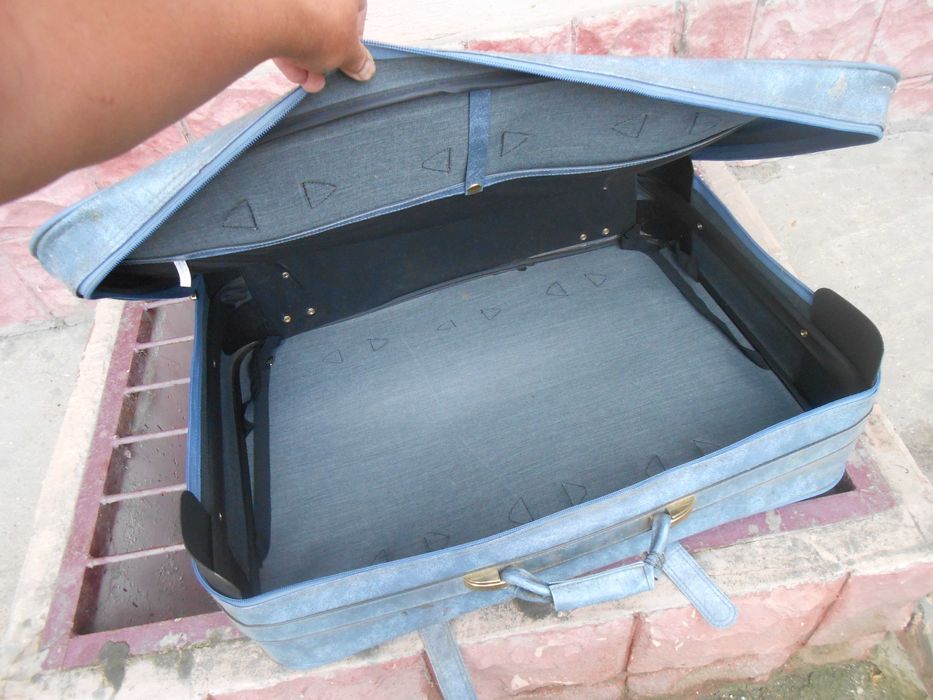 Валіза Темно-Сині з Пасками на Коліщатках