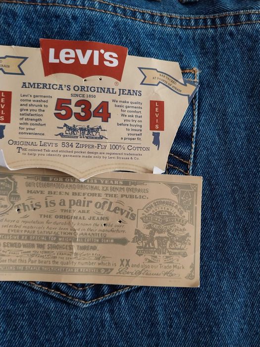 Calças /jeans Levi's 534  tamanho W34 L32 novo com  50% desconto