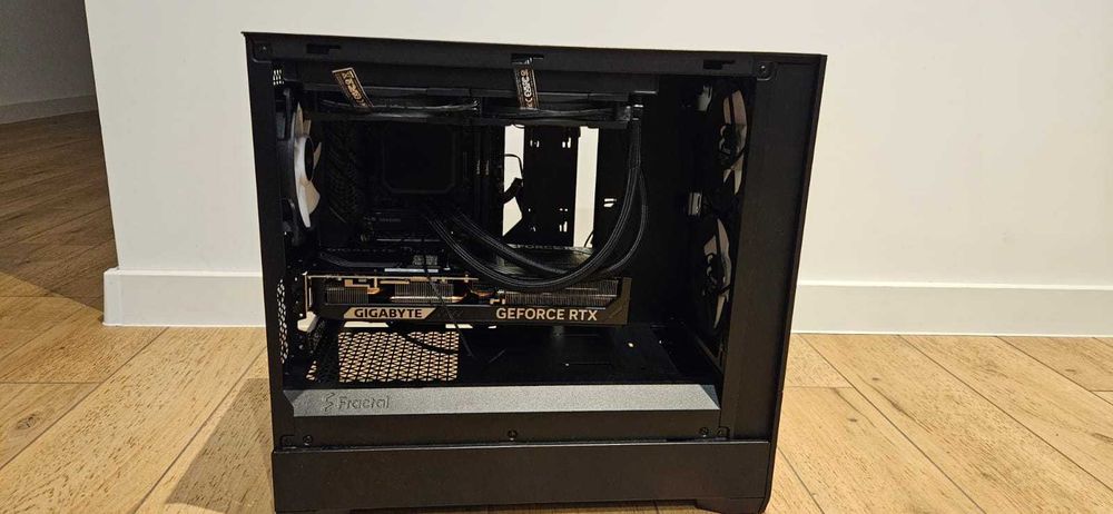 PC gaming i7-13700K | GeForce RTX 5070 | 32GB DDR5 6000MHz | SSD 1TB