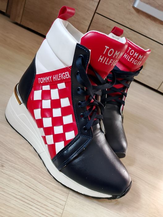 Buty półbuty damskie sneakersy Tommy Hilfiger 38