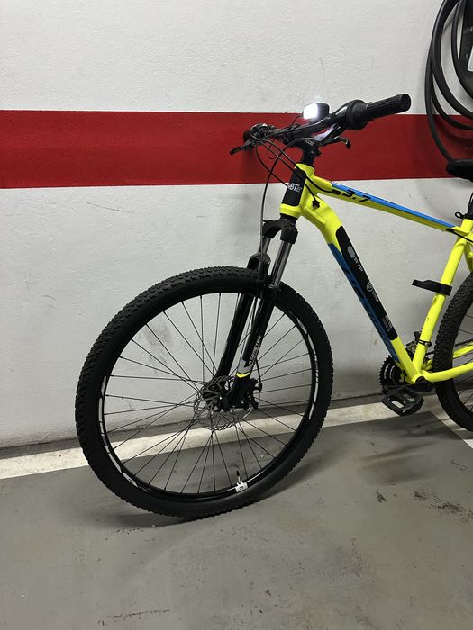 Bicicleta linda e nova da WBK