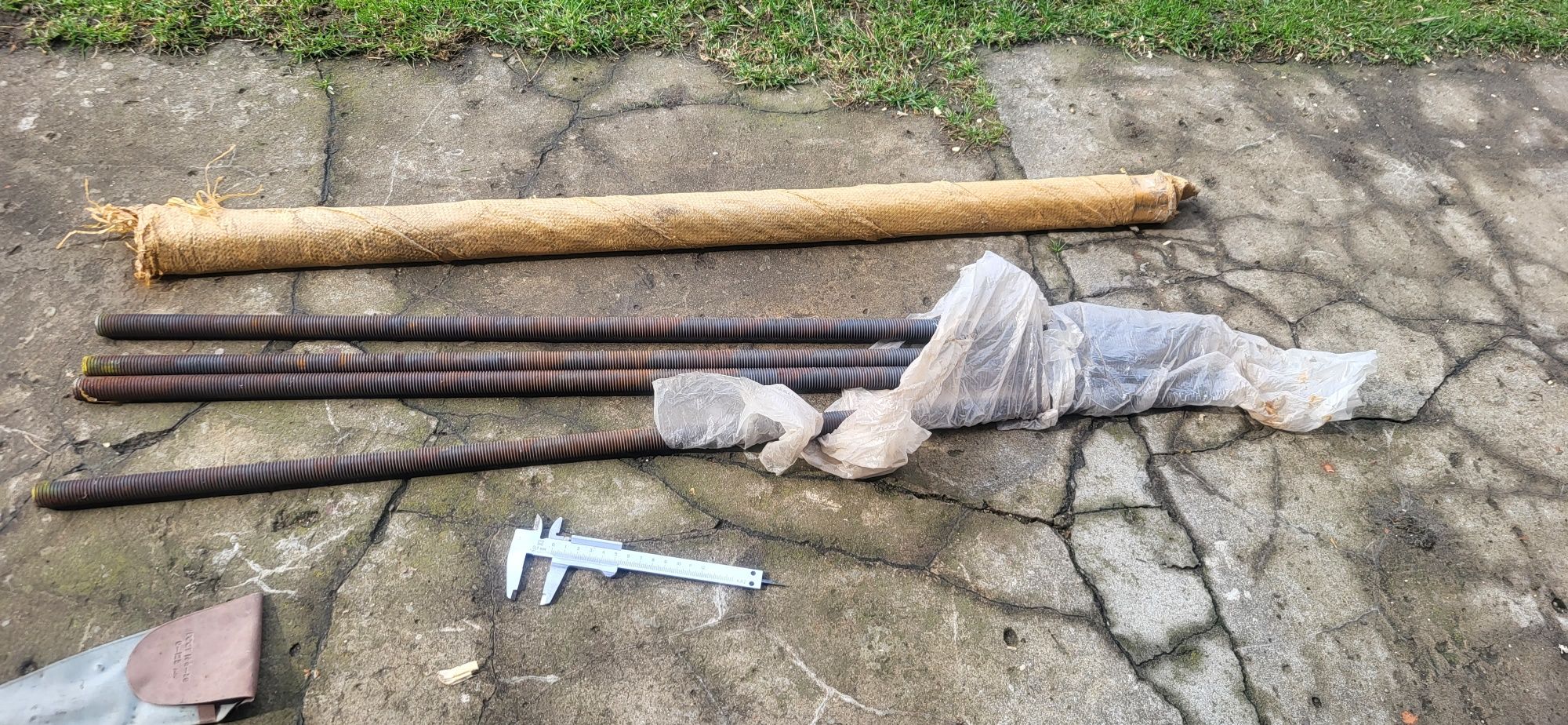 Sprzedam 9sz. Śrub pręty z gwintem 20mm