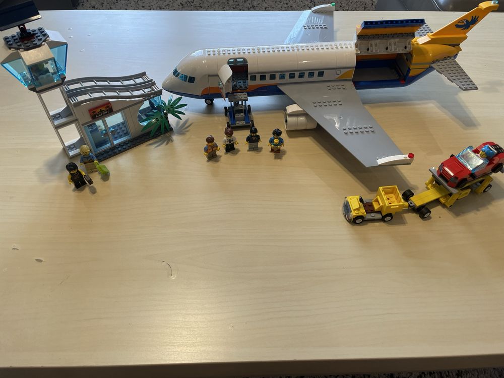 LEGO City 60262 - Samolot pasażerski