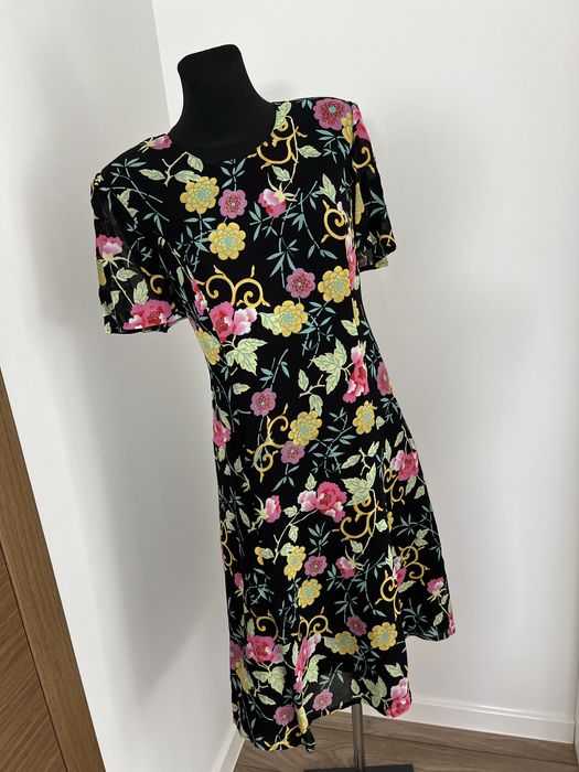 Piękna elegancka sukienka w kwiaty długa midi xxl 44