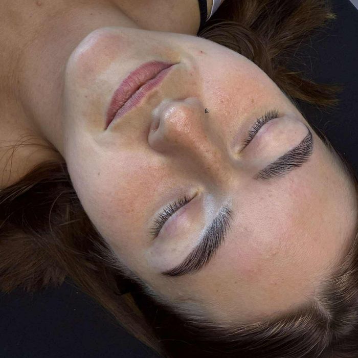 Paznokcie Pedicure Brwi manicure przedłużanie Salon urody Koszalin