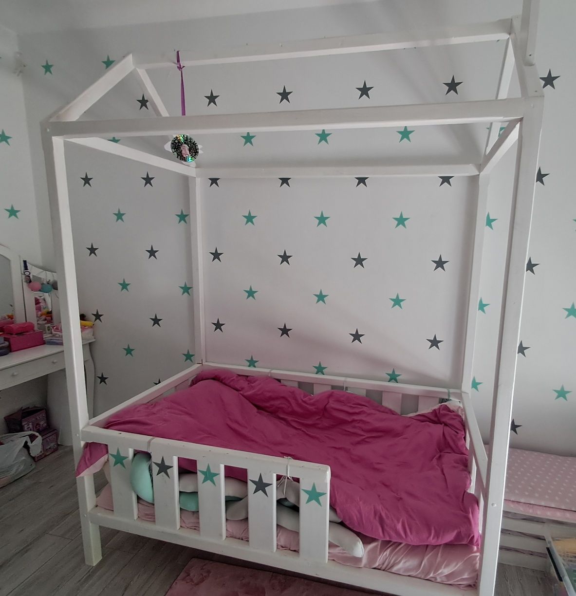 Łóżko dzieciece domek z materacem 80x160 biale + gratis 2 skrzynki