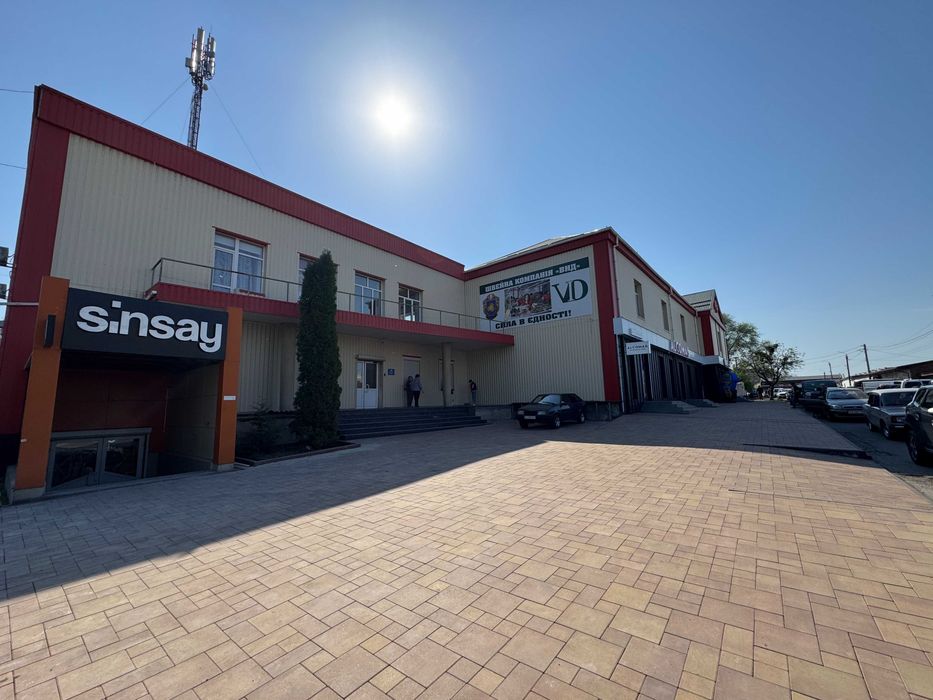 Приміщення на першому поверсі в центрі Сміли, вул. Мічуріна