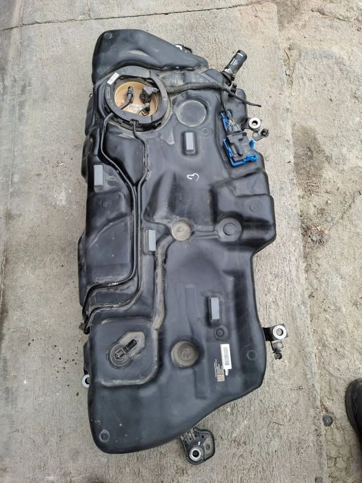 VOLVO XC60 II ZBIORNIK PALIWA 31405483 31405484