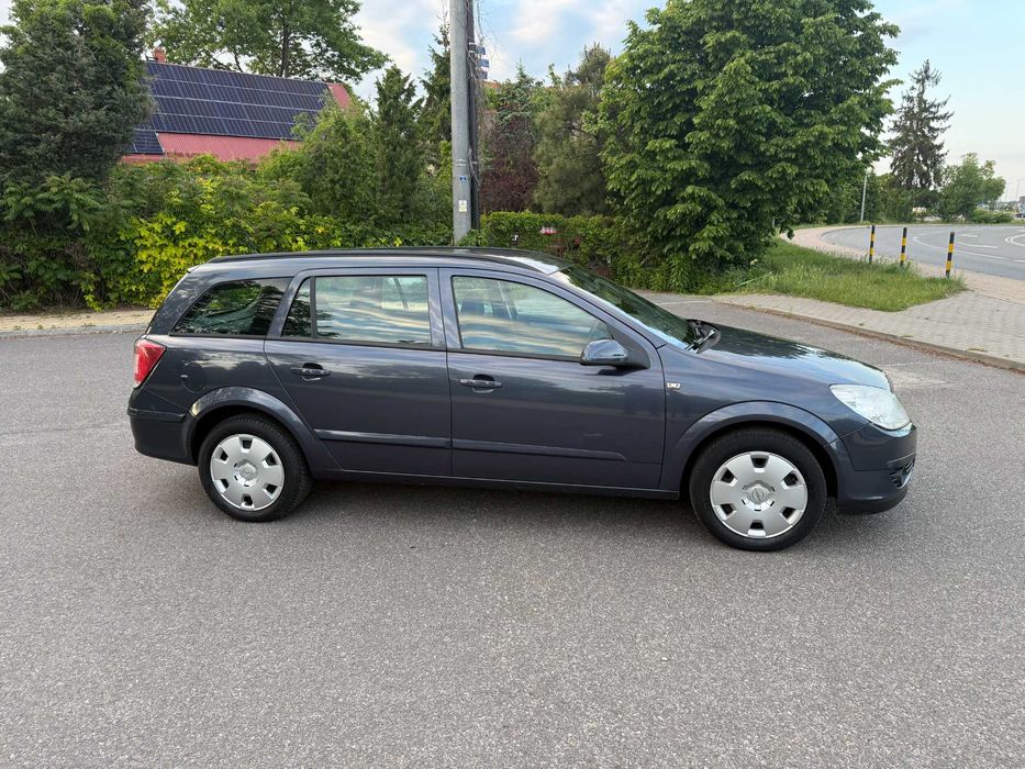 Opel Astra 1.6 benz 105km z Niemiec klima serwis pewna zarejestrowana