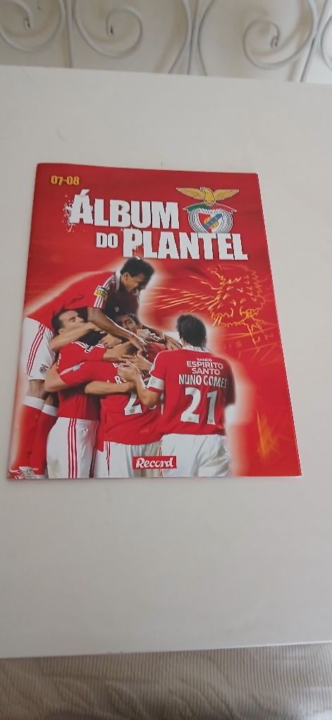 Álbum do plantel, Benfica, novo