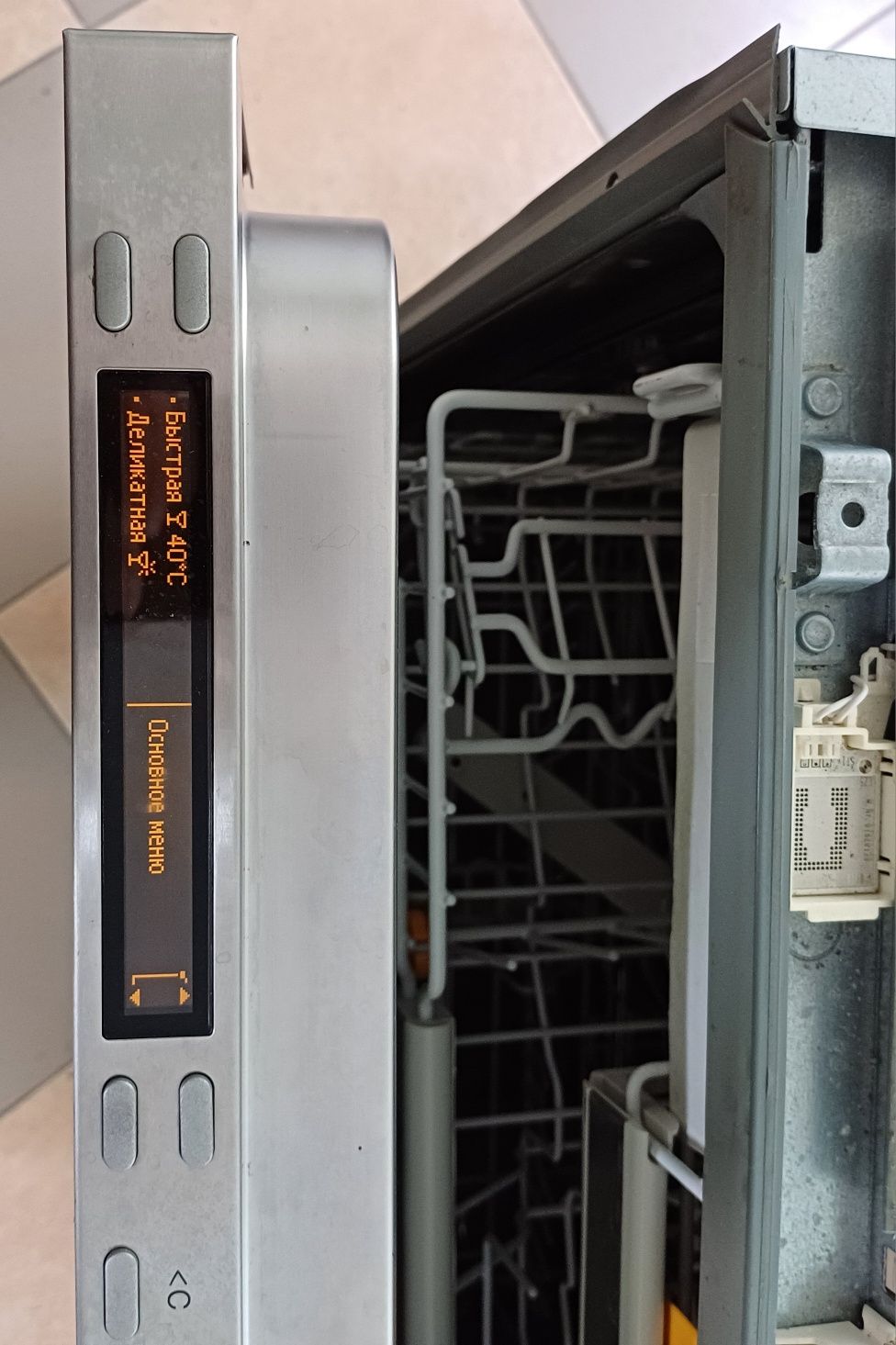 Вбудована посудомийка 60 см Miele G 5980 три корзини підсвітка сушка