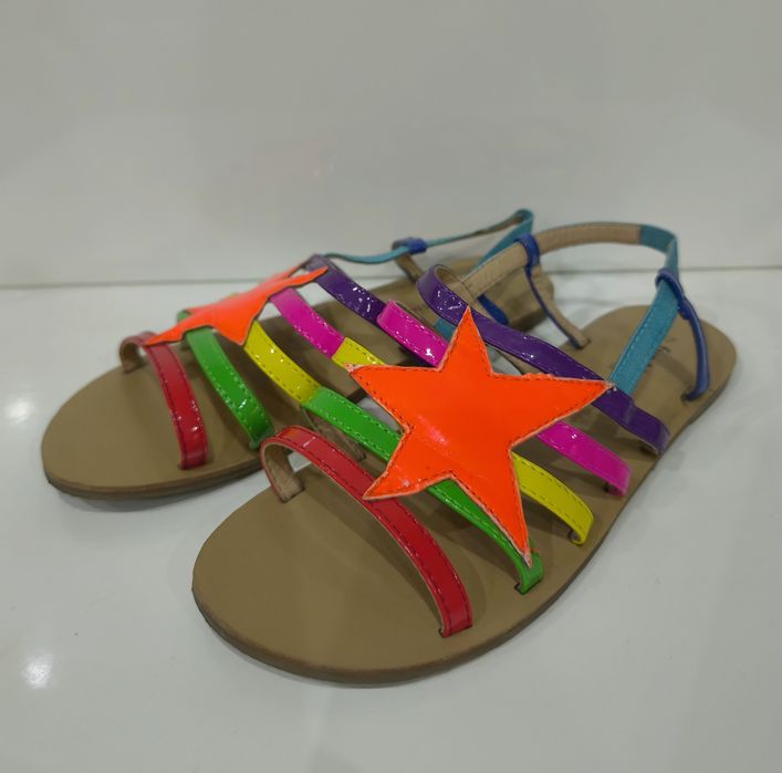 Sandálias Coloridas Fun&Basic