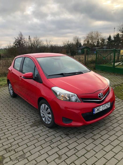 Toyota Yaris Toyota Yaris 1.0 VVT-i Active Klima,70KM,Zaresjstrowany i ubezpieczony