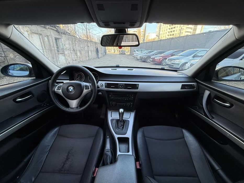 Продаю БМВ 2005 року