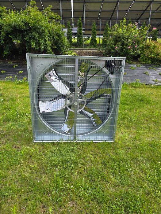 Wentylator szczytowy 1380x1380x450 do kurnika, obory, hali 44 500 m3