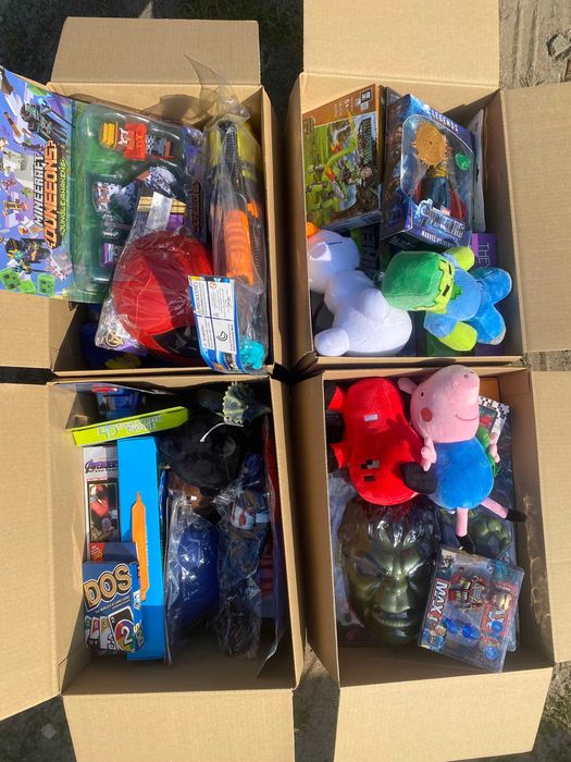 Figurki superbohaterów - Batman, Hulk, Spiderman, Superman - 20 szt.