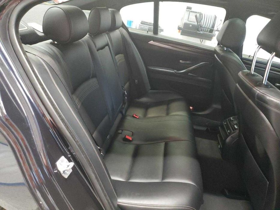 Бампер 2015 BMW 535 XI розборка