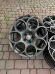 Oryginalne alufelgi Alfa 5x110 17 cali Czujniki JAK NOWE Giulia