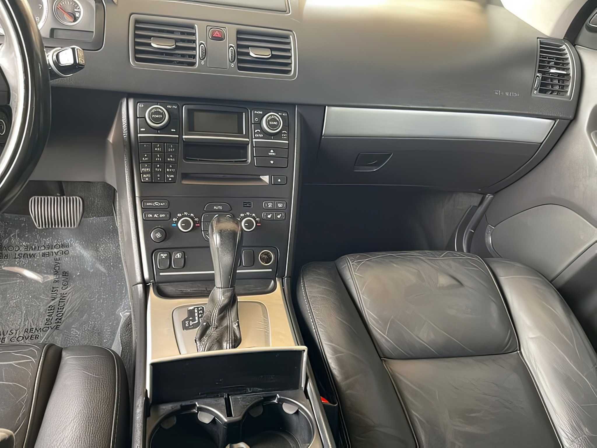 2014 Volvo    XC90